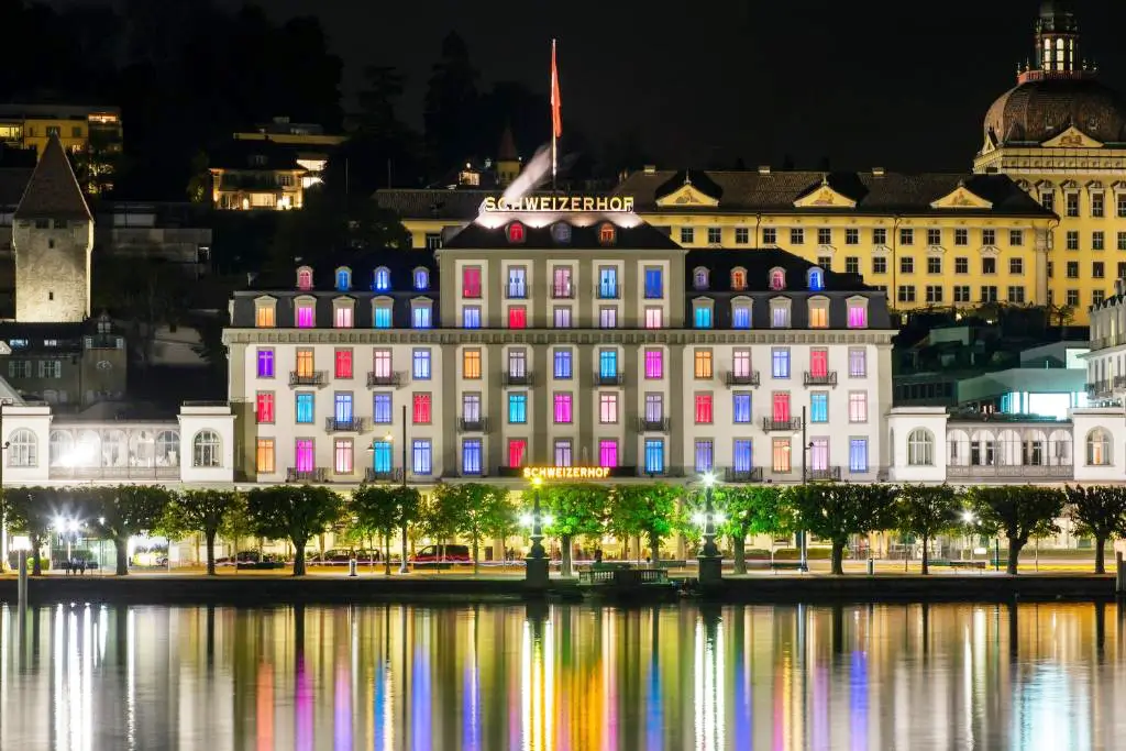  盧塞恩施威霍夫酒店 Hotel Schweizerhof Luzern